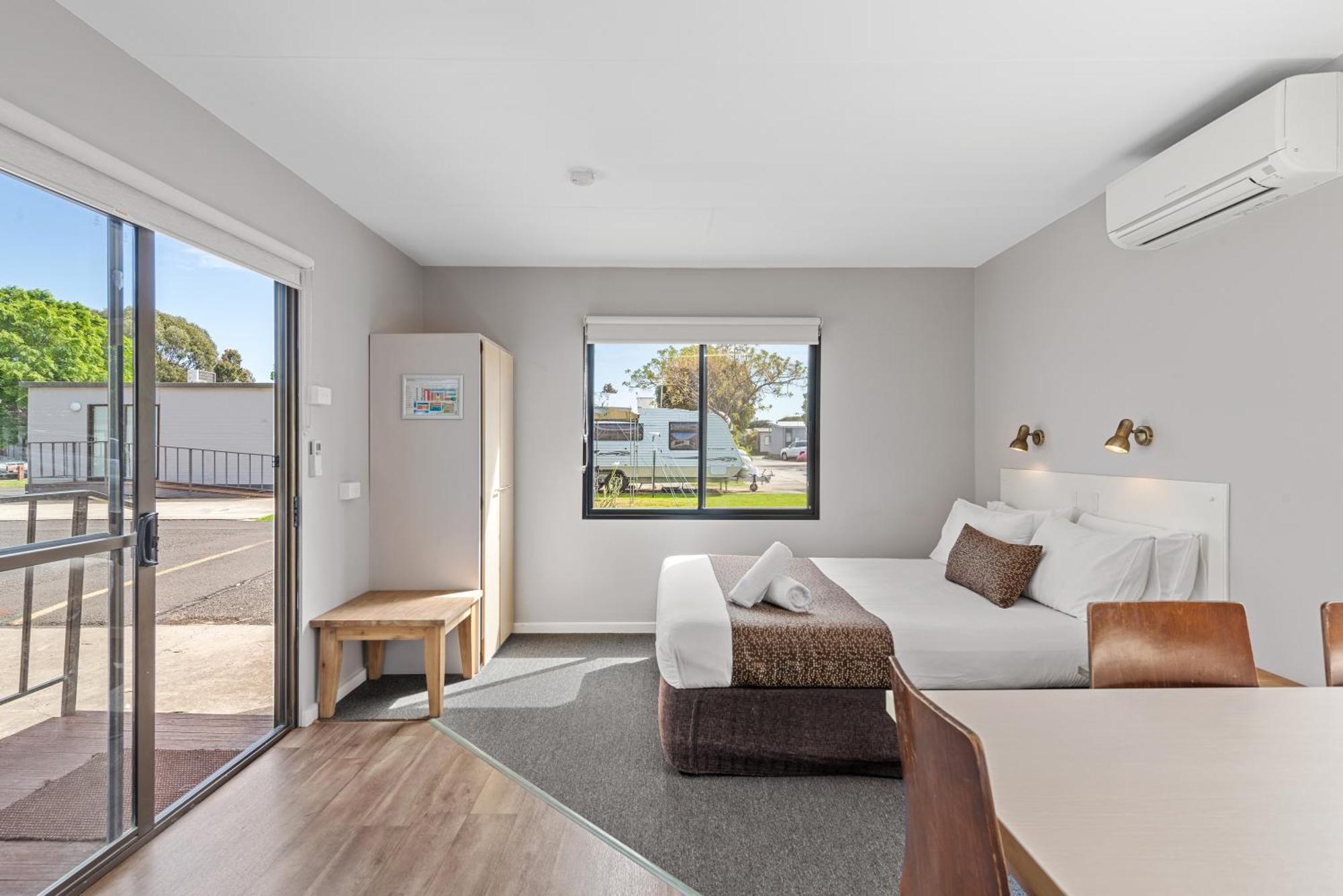 Discovery Parks - Melbourne Room photo